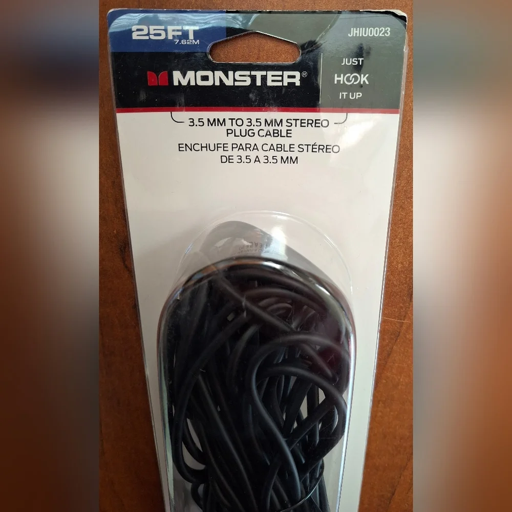 Monster Just Hook It Up 25ft Stereo Plug Cable 3.5mm JHIUOO23